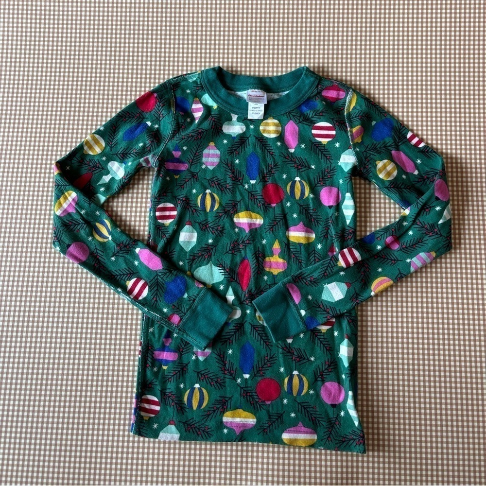 Hanna Andersson green pajama top long sleeve Christmas‎ ornaments.Size 10